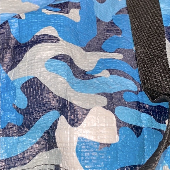 Mixed Bag Designs Blue camouflage Camo duffel bag overnight lined Ripstop NICE! - Picture 5 of 6